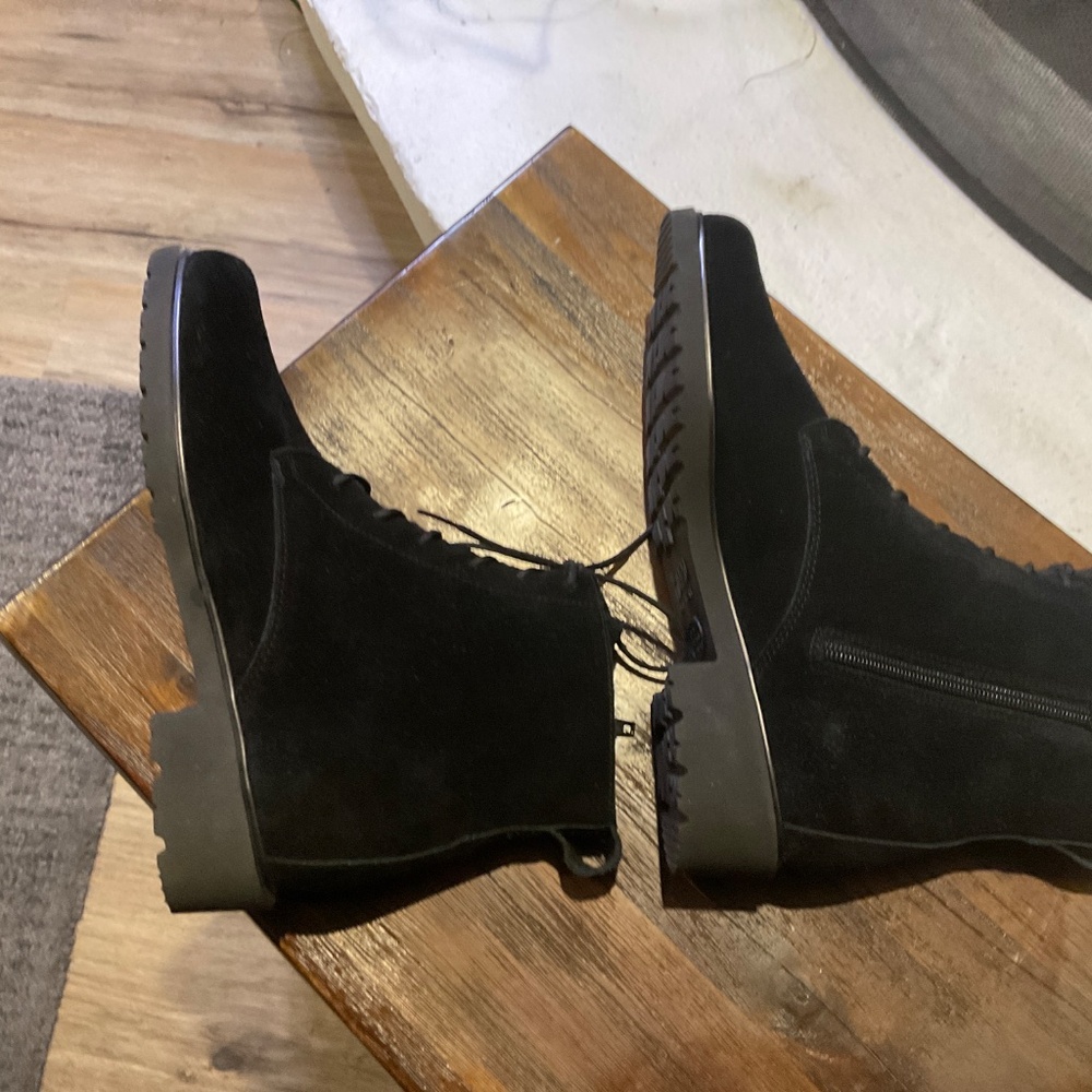 Munro Finley Water Resistant Suede Black size 7M - Picture 4 of 8